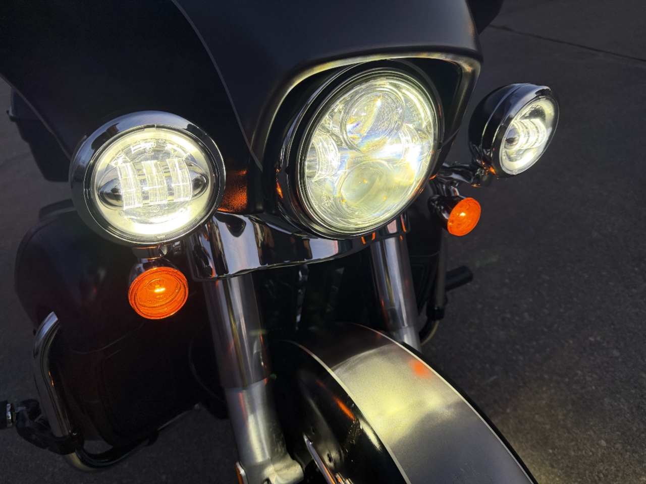 2017 Harley-Davidson FLHTK Electra Glide Ultra Limited / Street Glide